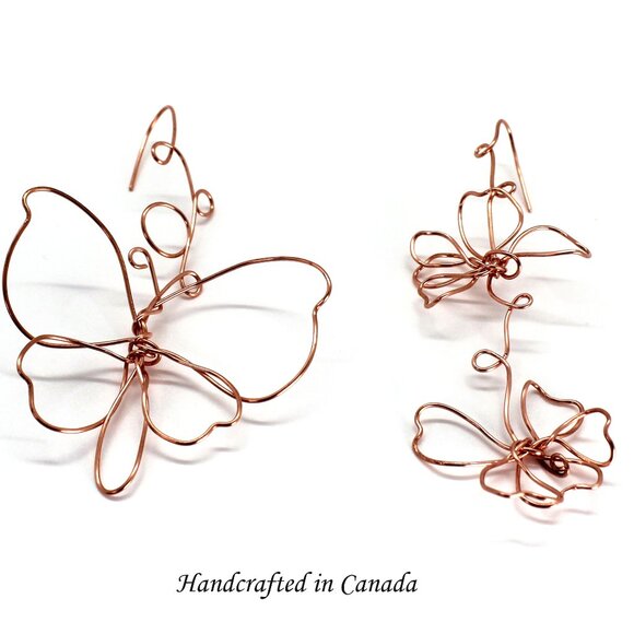 Extra long playful mismatched flowers and butterfly copper wire earrings - Picture 1 of 7